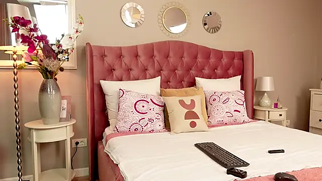 Snapshot of IsabellaMysty chatting on 12.01.25 IsabellaMysty online show from 12.01.25