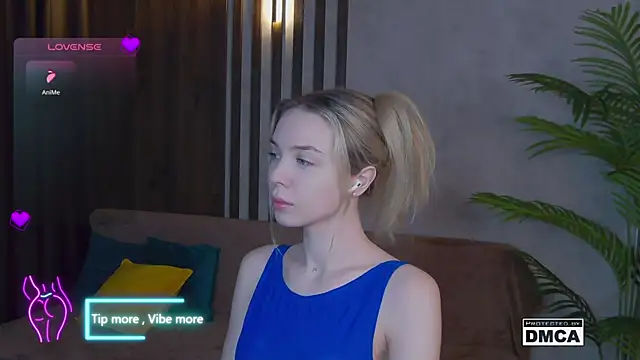 Holl1Would online show from 01.28.25