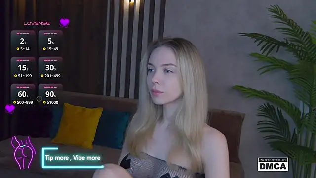 Holl1Would online show from 02.21.25