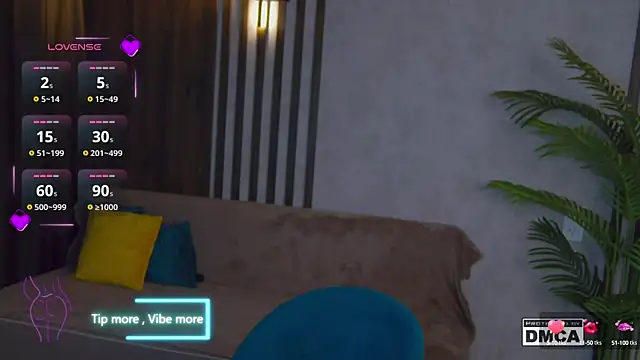 Holl1Would online show from 03.14.25