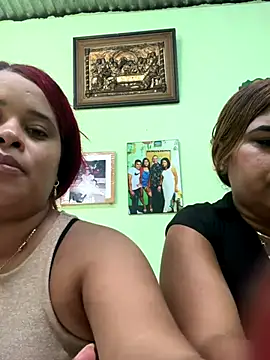 Snapshot of sweet_morbid_hot chatting on 09.23.25 sweet morbid hot online show from 09.23.25