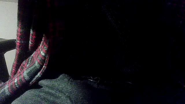 Snapshot of OralDesires2 chatting on 12.05.24 OralDesires2 online show from 12.05.24