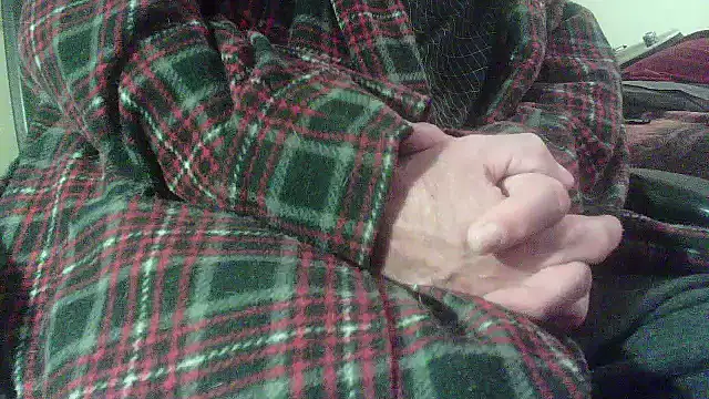 Snapshot of OralDesires2 chatting on 12.05.24 OralDesires2 online show from 12.05.24