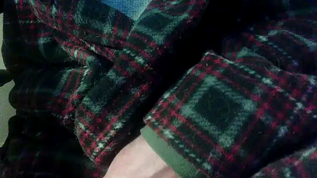 Snapshot of OralDesires2 chatting on 02.06.25 OralDesires2 online show from 02.06.25