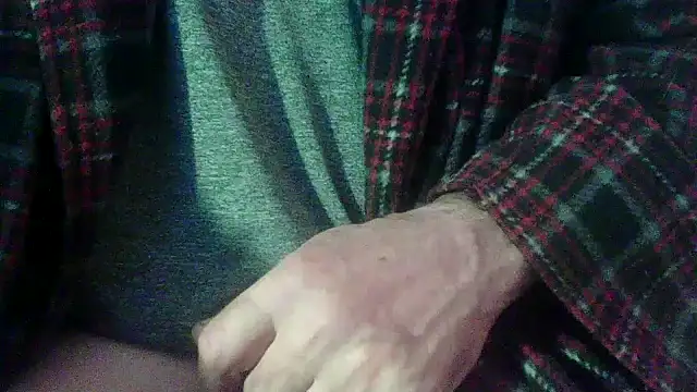 Snapshot of OralDesires2 chatting on 02.16.25 OralDesires2 online show from 02.16.25