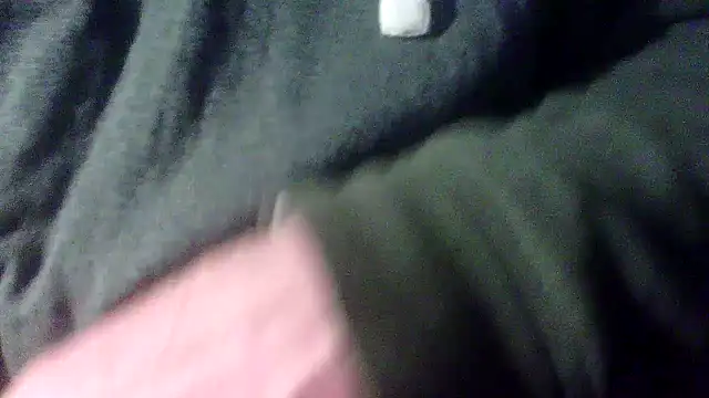 Snapshot of OralDesires2 chatting on 03.01.25 OralDesires2 online show from 03.01.25