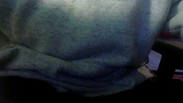 Snapshot of OralDesires2 chatting on 03.20.25 OralDesires2 online show from 03.20.25