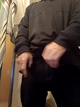 Snapshot of OralDesires2 chatting on 11.07.25 OralDesires2 online show from 11.07.25