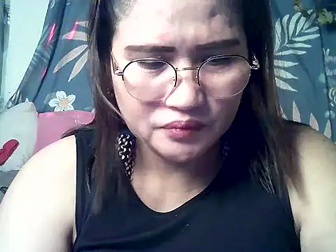 Snapshot of Amazing_Angel22 chatting on 04.15.26 Amazing Angel22 online show from 04.15.26