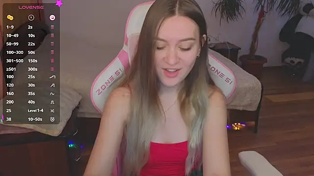 CyrilaPuff online show from 12.02.24