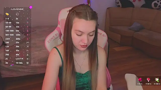 CyrilaPuff online show from 01.10.25