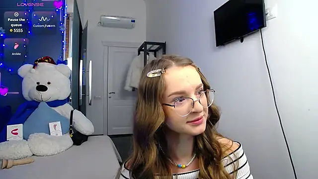 KateJonson online show from 01.02.25