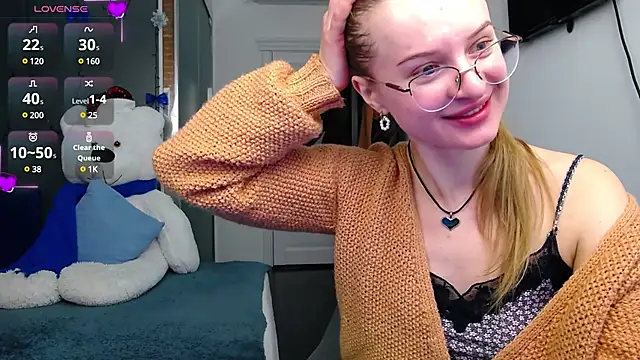 KateJonson online show from 01.10.25