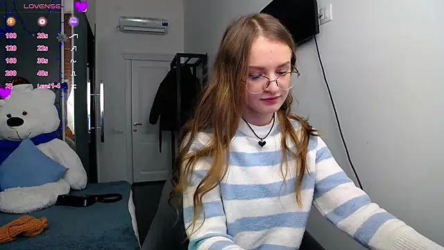 KateJonson online show from 01.15.25