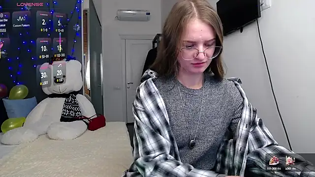 KateJonson online show from 02.17.25