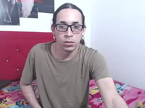 Snapshot of hairy21dick chatting on 04.27.26 hairy21dick online show from 04.27.26