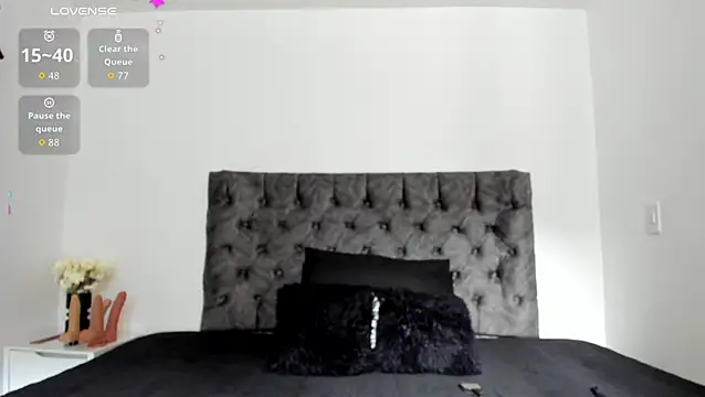 Snapshot of sweet__wild chatting on 02.10.26 sweet wild online show from 02.10.26