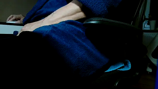 Snapshot of suedel65 chatting on 09.26.25 suedel65 online show from 09.26.25