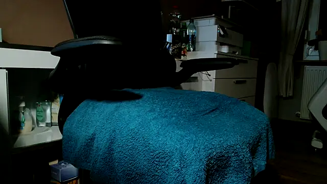 Snapshot of suedel65 chatting on 10.15.25 suedel65 online show from 10.15.25