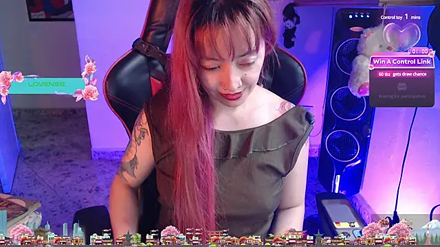 pink-2022 online show from 12.17.24