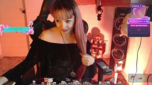 pink-2022 online show from 12.19.24