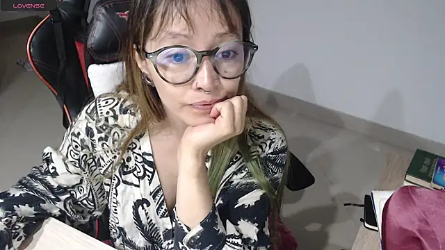 pink-2022 online show from 06.18.26