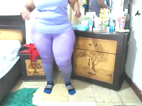 Snapshot of Yayis-hot-sexyw chatting on 12.22.24 Yayis-hot-sexyw online show from 12.22.24