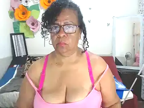 Snapshot of Yayis-hot-sexyw chatting on 01.29.25 Yayis-hot-sexyw online show from 01.29.25