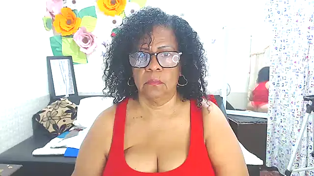 Snapshot of Yayis-hot-sexyw chatting on 02.16.25 Yayis-hot-sexyw online show from 02.16.25