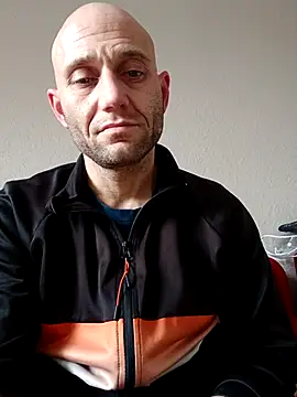 Snapshot of kuban chatting on 02.23.25 kuban online show from 02.23.25
