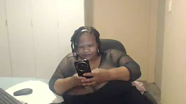 sweetnoziexx online show from 09.24.25