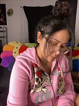 MsConejitaa online show from 12.23.24