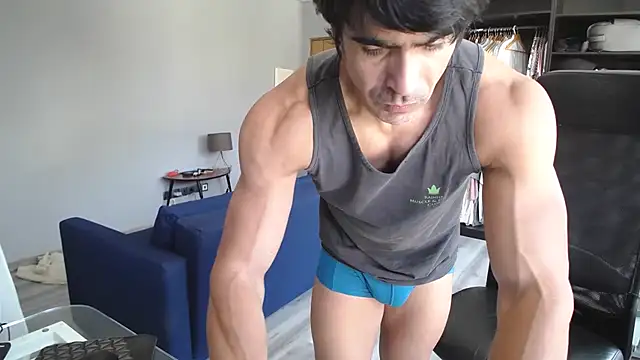 samricci21 online show from 10.17.25