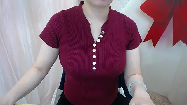 Snapshot of Leiershery chatting on 10.16.25 Leiershery online show from 10.16.25