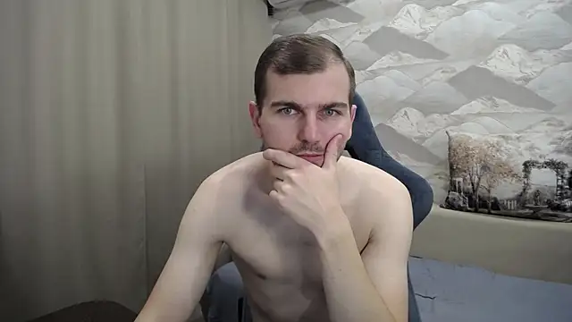 Snapshot of SerzhKorol1 chatting on 11.08.25 SerzhKorol1 online show from 11.08.25