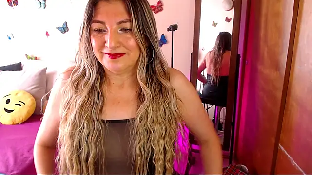 Jolie-Mature online show from 03.15.26