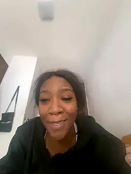 Snapshot of viioolleettaa chatting on 10.20.25 viioolleettaa online show from 10.20.25