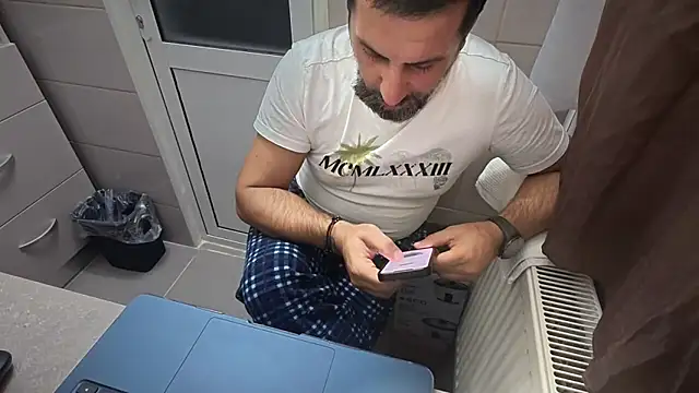 Snapshot of TigerOne19 chatting on 10.28.25 TigerOne19 online show from 10.28.25