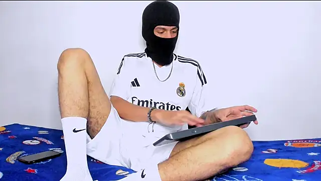 Snapshot of Samuel_Suarez chatting on 10.17.25 Samuel Suarez online show from 10.17.25