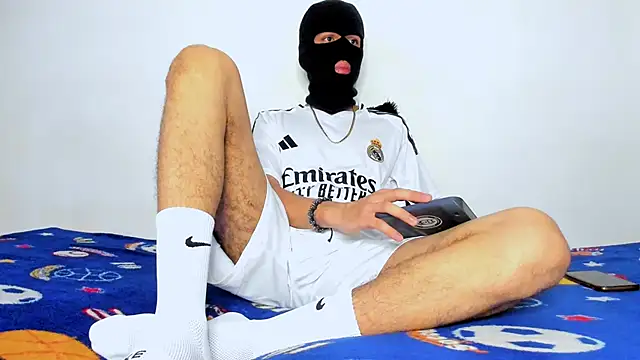 Snapshot of Samuel_Suarez chatting on 11.05.25 Samuel Suarez online show from 11.05.25