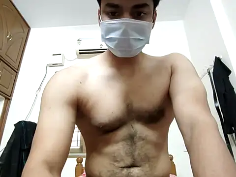 Snapshot of sukku3 chatting on 10.18.25 sukku3 online show from 10.18.25