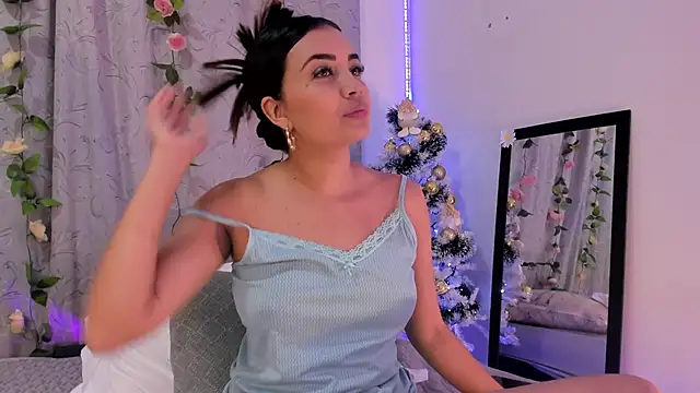 aisha es online show from 12.14.24