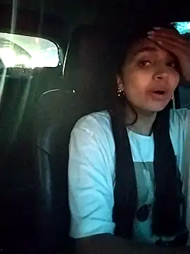 aisha es online show from 09.12.25