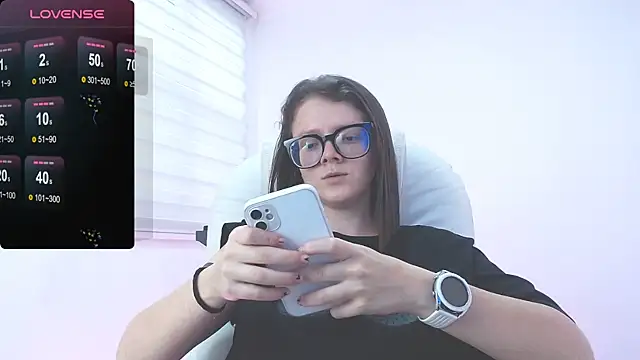 Arya starrk online show from 12.10.24