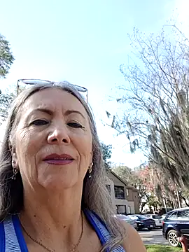 Snapshot of EvaRobinson chatting on 02.13.25 EvaRobinson online show from 02.13.25