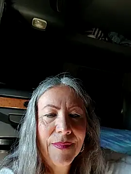 Snapshot of EvaRobinson chatting on 03.20.25 EvaRobinson online show from 03.20.25