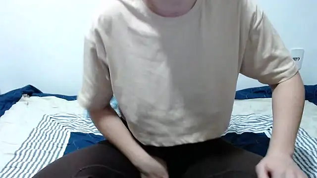 Snapshot of Laiara22 chatting on 05.28.26 Laiara22 online show from 05.28.26