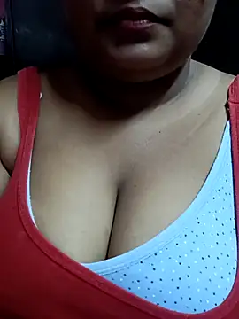 Snapshot of DEPALI09 chatting on 10.13.25 DEPALI09 online show from 10.13.25