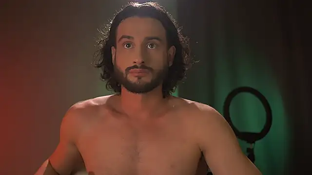 Snapshot of Keen___Luckystrike chatting on 10.05.25 Keen Luckystrike online show from 10.05.25