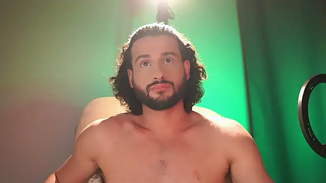 Snapshot of Keen___Luckystrike chatting on 11.12.25 Keen Luckystrike online show from 11.12.25